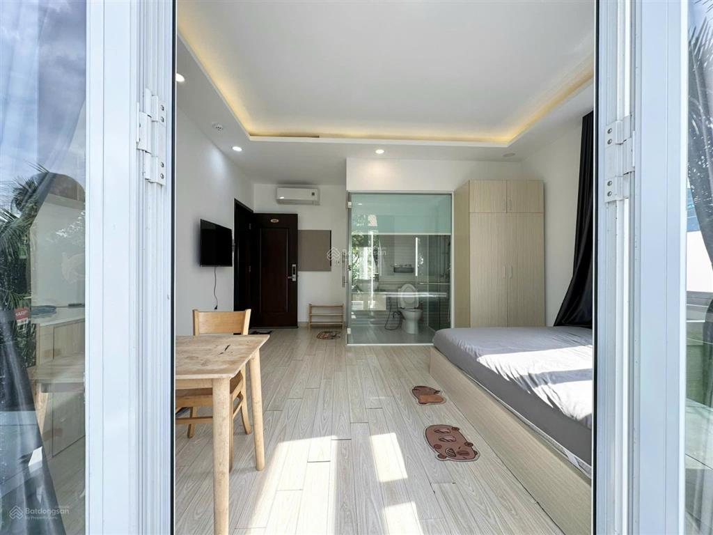 Cho thuê căn hộ ban công full nội thất ở trần não gần cầu sài gòn bason sala đảo kim cương metro