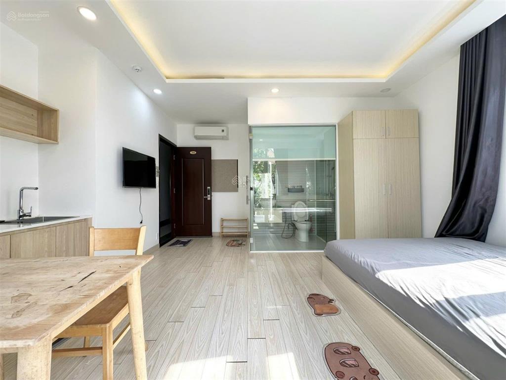 Cho thuê căn hộ ban công full nội thất ở trần não gần cầu sài gòn bason sala đảo kim cương metro
