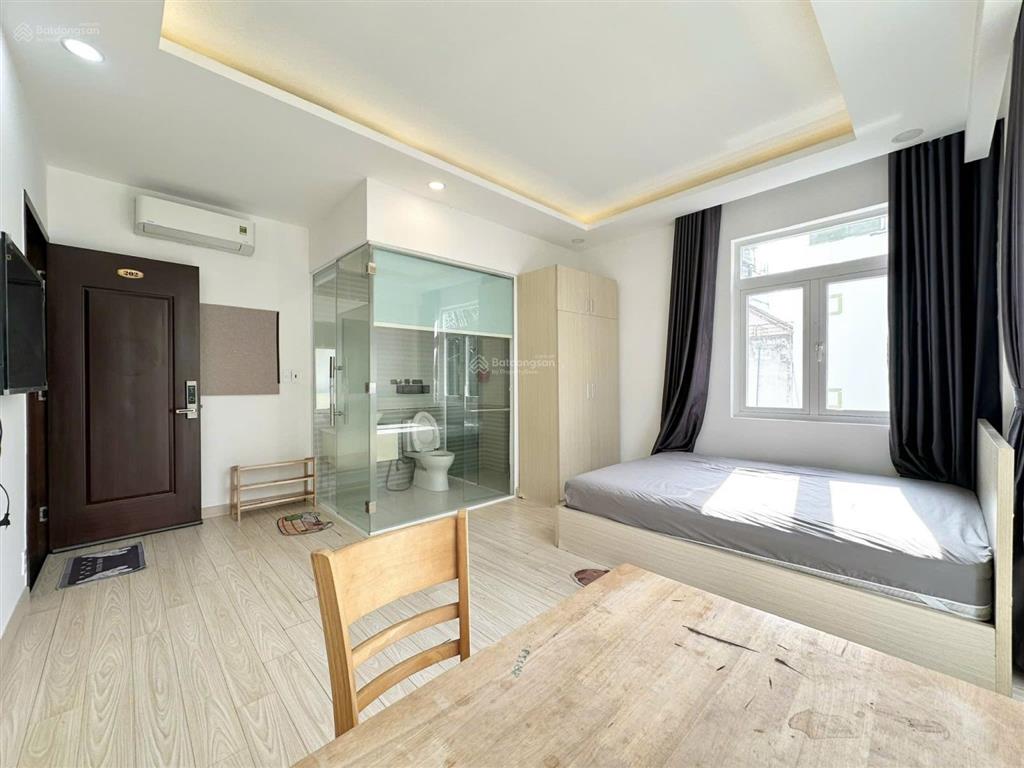 Cho thuê căn hộ ban công full nội thất ở trần não gần cầu sài gòn bason sala đảo kim cương metro