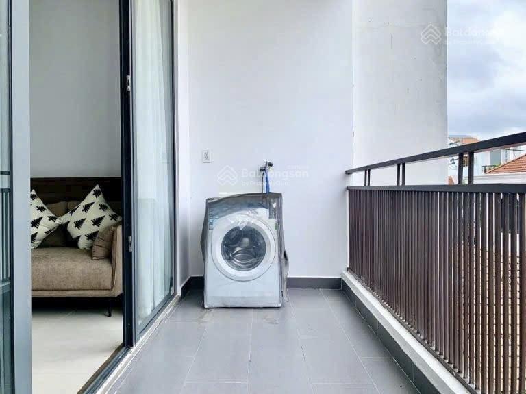 Cho thuê căn hộ ban công full nội thất cao cấp gần quốc hương  cầu sài gòn  sala  cầu bason