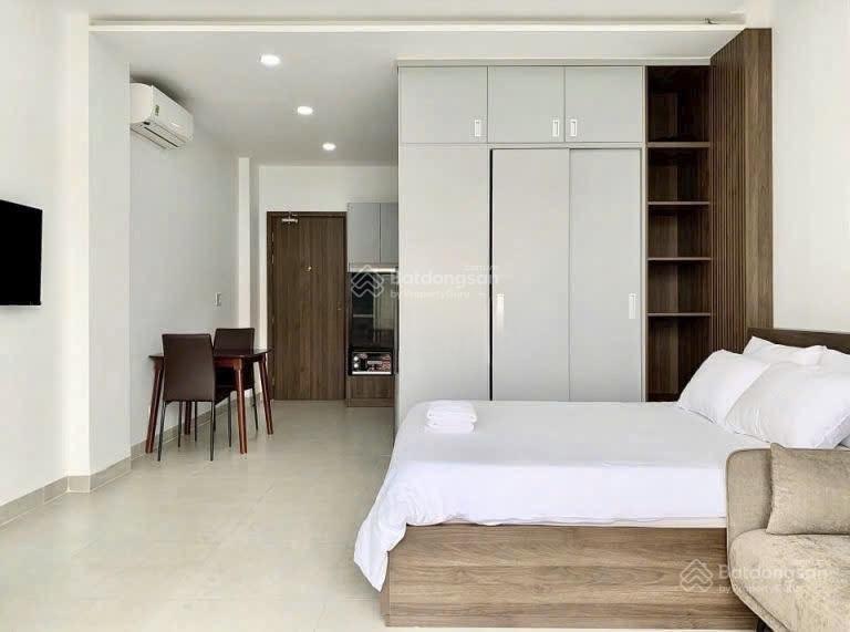 Cho thuê căn hộ ban công full nội thất cao cấp gần quốc hương  cầu sài gòn  sala  cầu bason