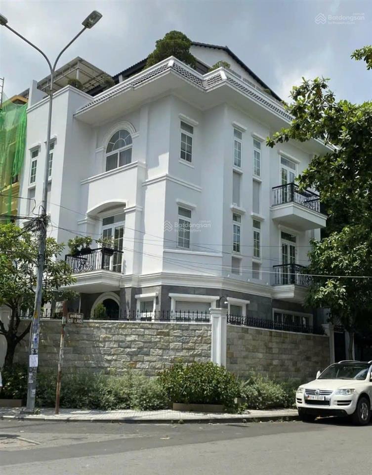 Cho thuê nhà góc 2 mặt tiền 47 hoa mai  cù lao phường 7 quận phú nhuận (cũ) 0983 623 ***