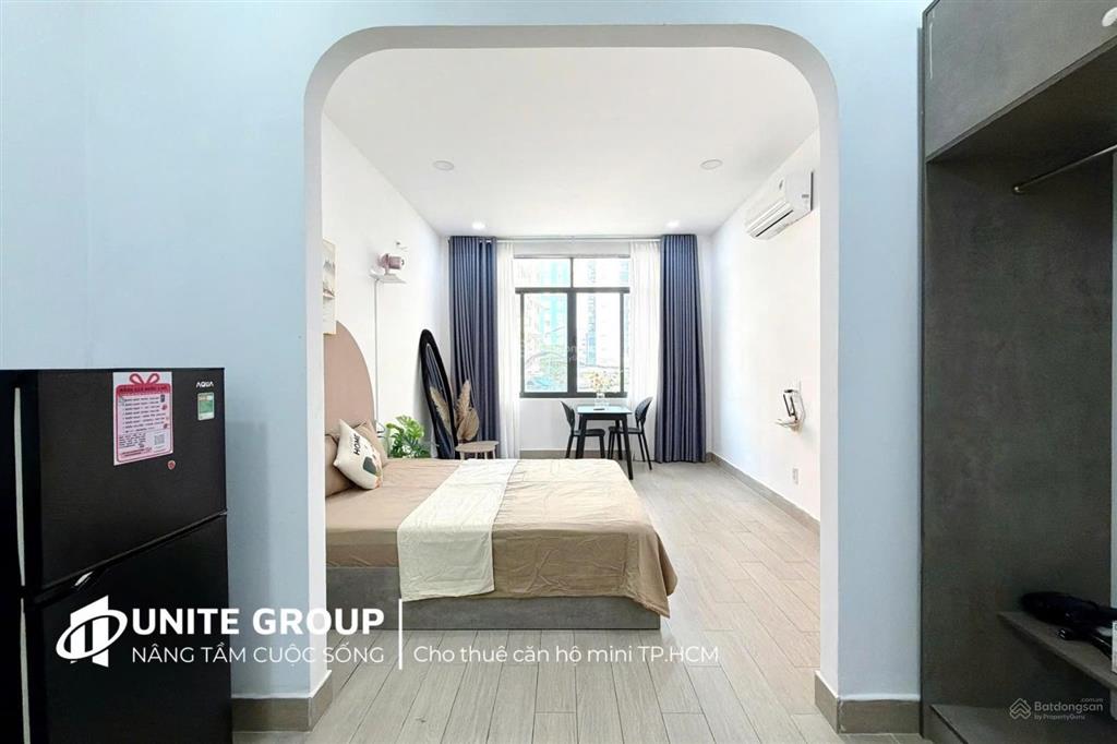 Cho thuê phòng 40m2 có ban công  sân vườn ngay toà nhà viettel gầ công viên đường cmt8 quận 3