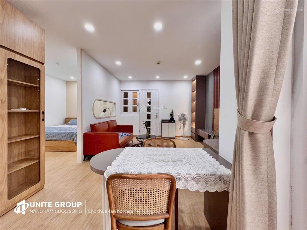 Căn hộ 1pn ban công 40m2 ngay lê văn sỹ, gần trường sa, cách tòa nhà viettel 10p di chuyển