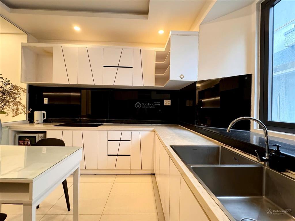 Căn hộ 40m2 trung tâm q3 trục kỳ đồng gần hà đô cách cầu công lý 5 phút di chuyển full tiện nghi