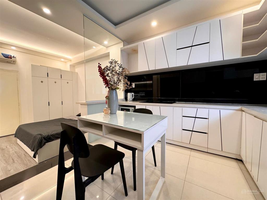 Căn hộ 40m2 trung tâm q3 trục kỳ đồng gần hà đô cách cầu công lý 5 phút di chuyển full tiện nghi