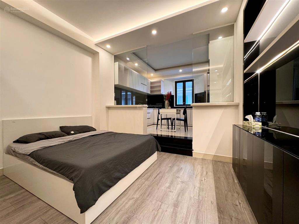 Căn hộ 40m2 trung tâm q3 trục kỳ đồng gần hà đô cách cầu công lý 5 phút di chuyển full tiện nghi