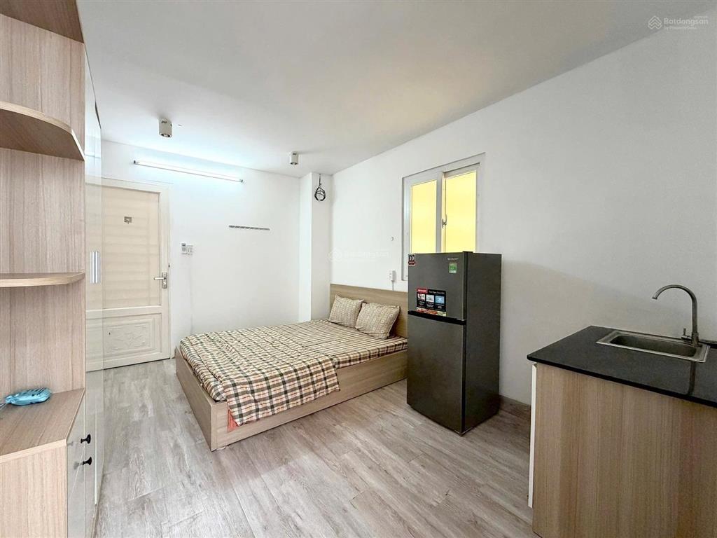 Phòng cho thuê ngay tân định gần đh kinh tế  viện isb đầy đủ tiện nghi 30m2 đường nguyễn văn thủ