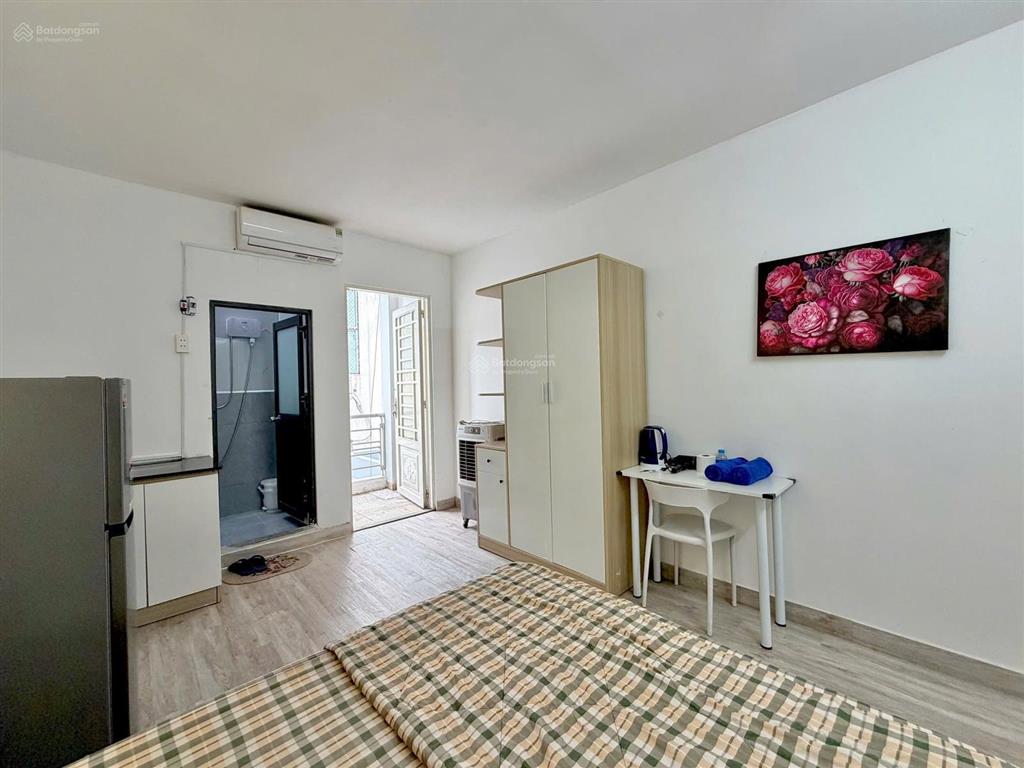 Phòng cho thuê ngay tân định gần đh kinh tế  viện isb đầy đủ tiện nghi 30m2 đường nguyễn văn thủ