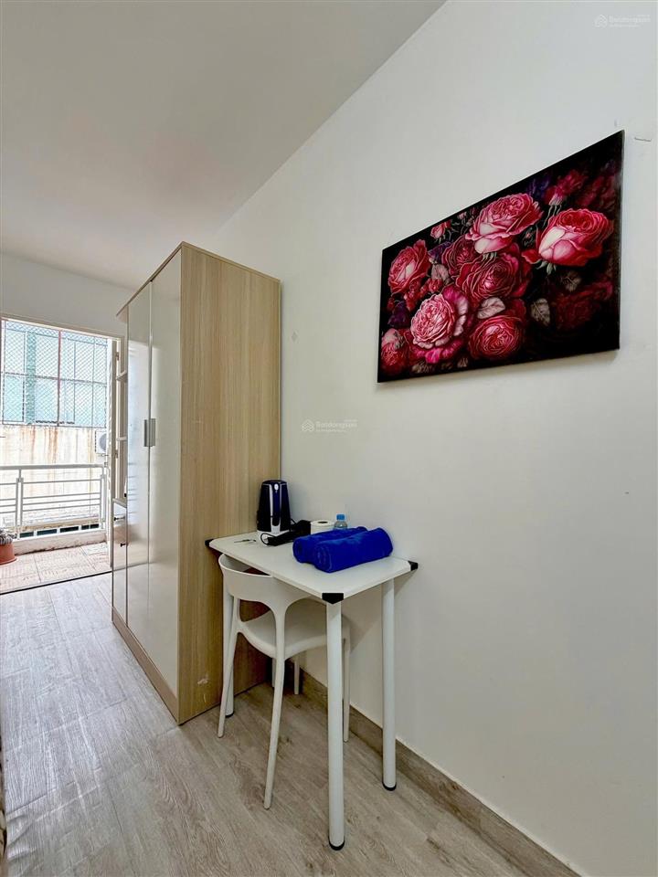 Phòng cho thuê ngay tân định gần đh kinh tế  viện isb đầy đủ tiện nghi 30m2 đường nguyễn văn thủ