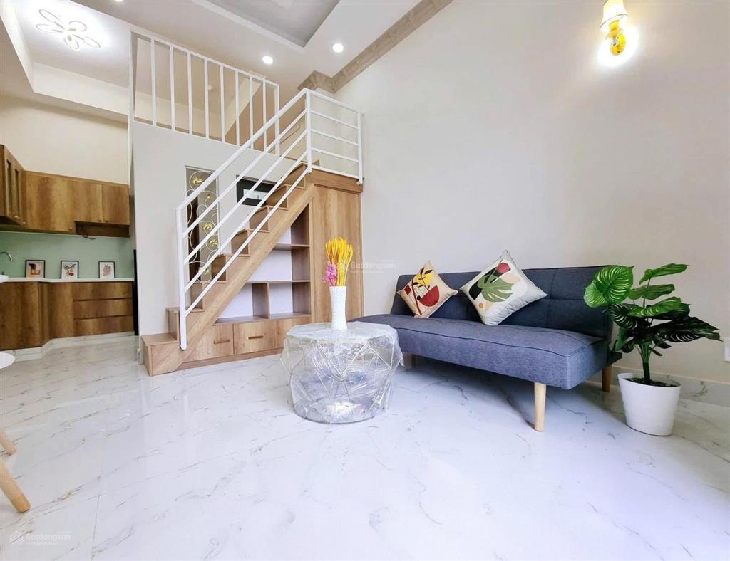 Phòng cho thuê thang máy có gác 30m2 ngay đại học kinh tế ueh  đh hoa sen đầy đủ tiện nghi