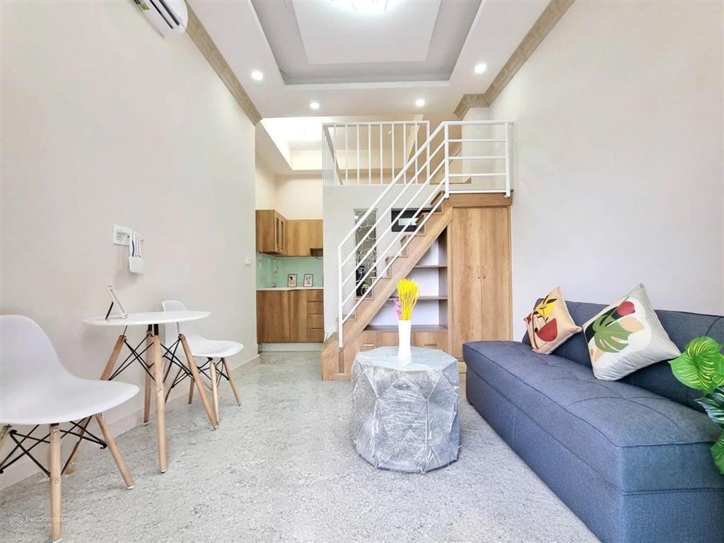 Phòng cho thuê thang máy có gác 30m2 ngay đại học kinh tế ueh  đh hoa sen đầy đủ tiện nghi