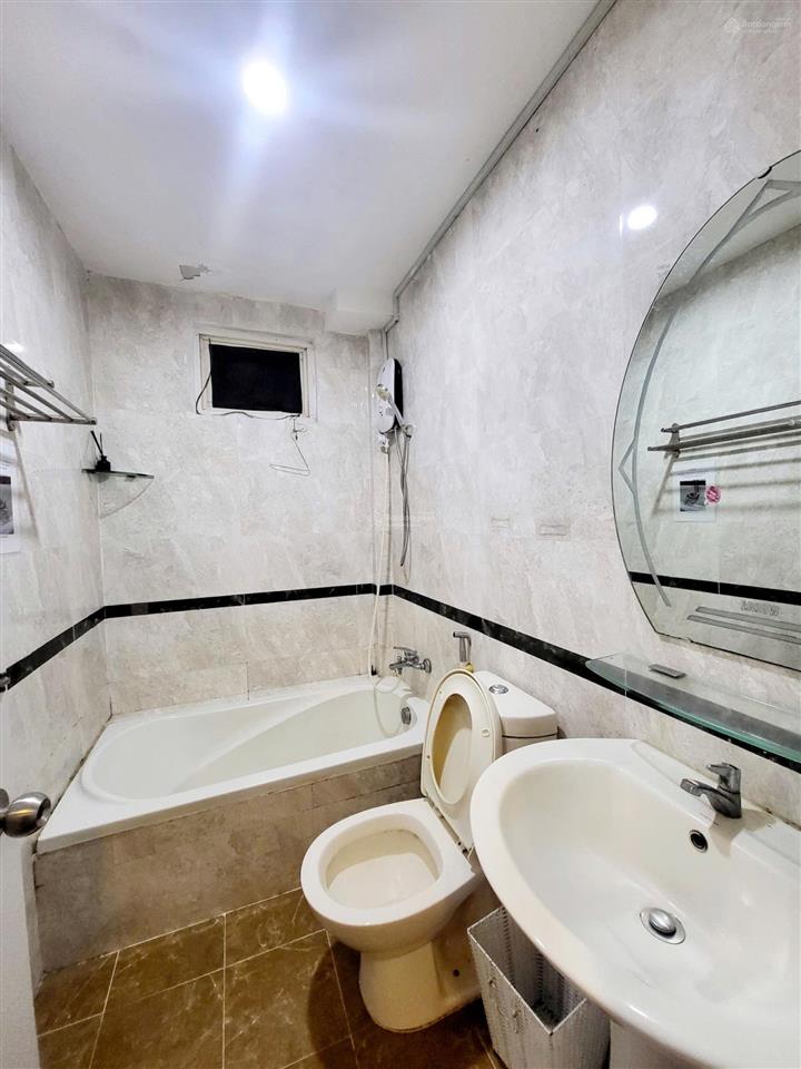 Cho thuê nhà trọ 30m2, giá siêu hời 7,2 triệu tại phường bến thành, quận 1, tp.hcm