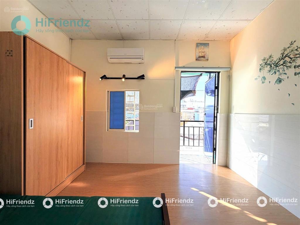 Phòng cho thuê 1pn ban công ngay ga t3 gần sân bay ngay công viên hoàng văn thụ  cầu la cha cả