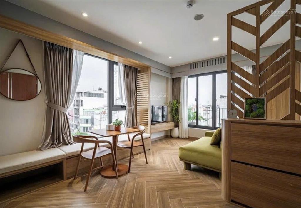 Căn hộ cho thuê 40m2 gần sân bay, ngay ga t3, gần cộng hòa, thuận tiện vào trung tâm, có ban công