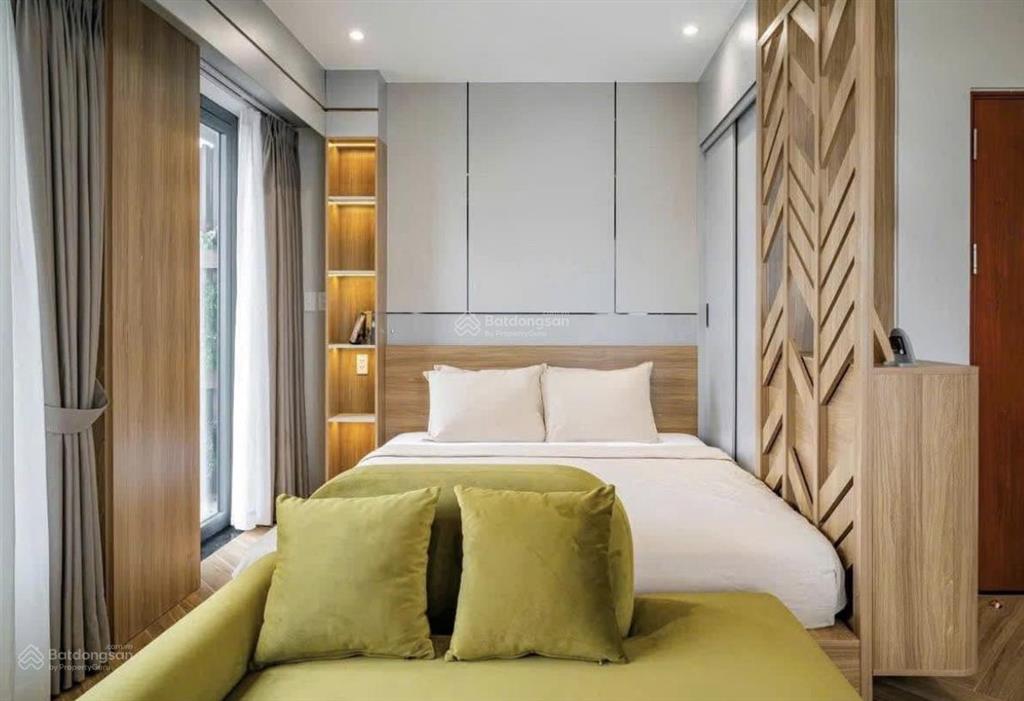 Căn hộ cho thuê 40m2 gần sân bay, ngay ga t3, gần cộng hòa, thuận tiện vào trung tâm, có ban công