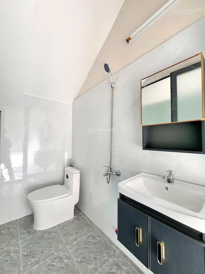 Phòng cho thuê gần phổ quang gần công viên đường yên thế 30m2 đầy đủ nội thất không chung chủ