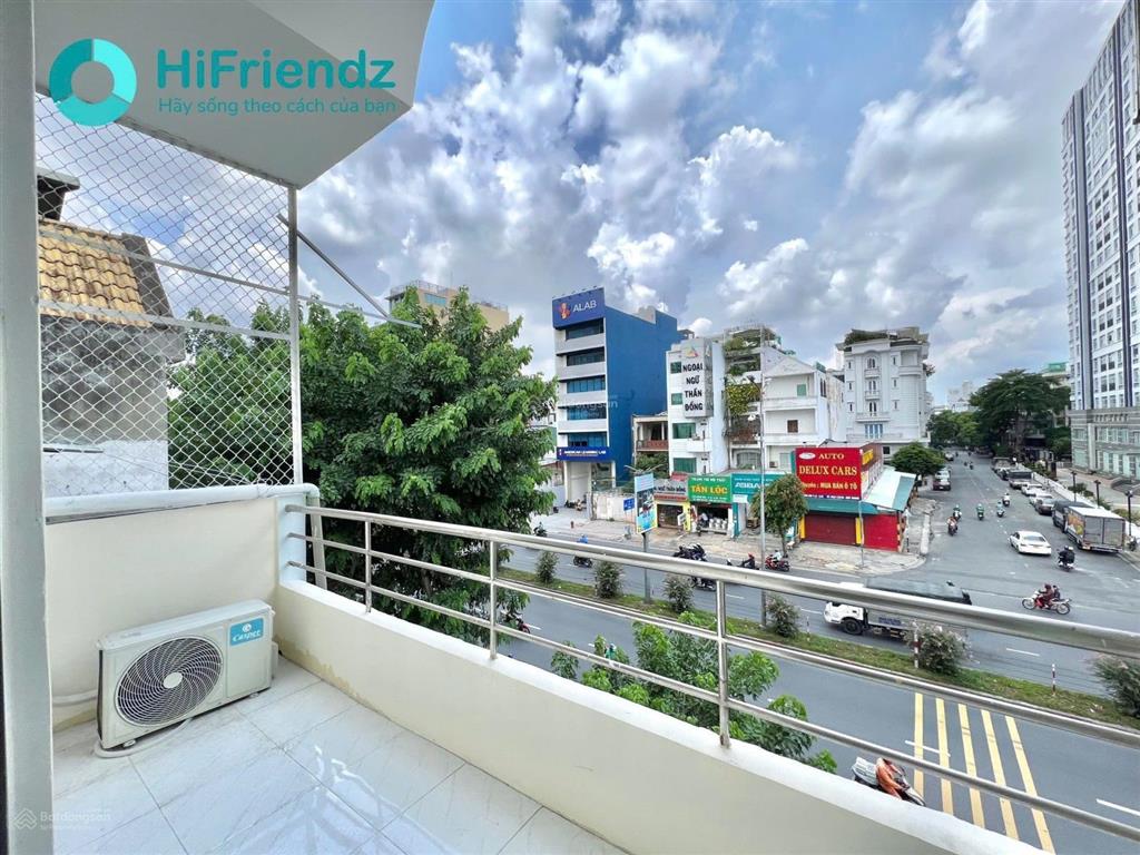 Phòng ban công 1pn 40m2 ngay cv hoàng văn thụ gần lăng cha cả đầy đủ tiện nghi cách ga t3 500m