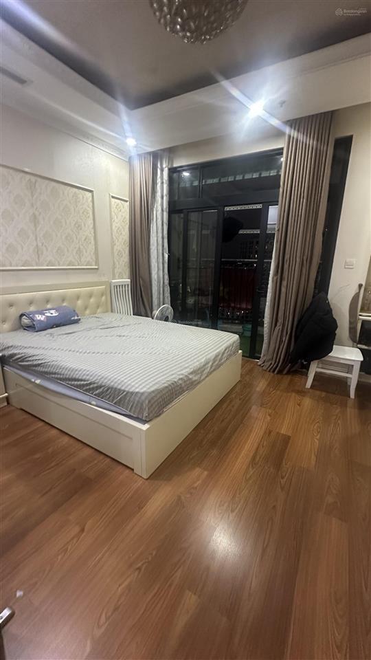 Chính chủ bán căn 3 phòng ngủ r4 royal city giá 15.8 tỷ  0926 399 ***