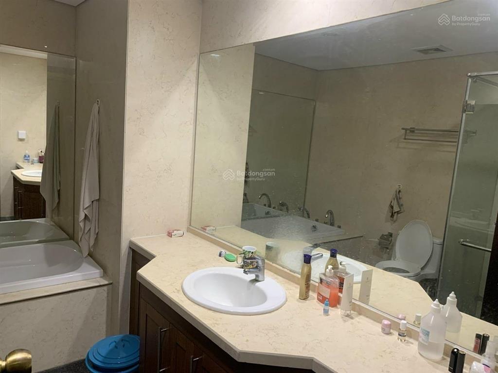 Chính chủ cho thuê căn 2 phòng ngủ full đồ r3 giá 21 triệu vào ở ngay  0926 399 ***