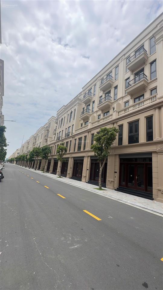 Bán căn thiên nga 75m2 giá 18.8 tỷ. sổ lâu dài. về ở sớm được chiết khấu thêm.  0926 399 ***