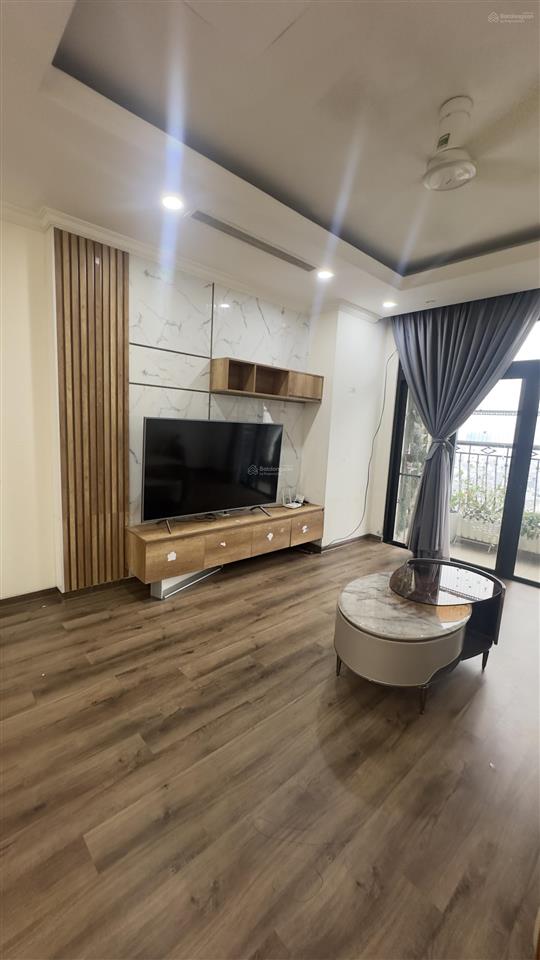 Bán căn 3 phòng ngủ 132m giá 15.5 tỷ bàn giao nhà vào ở ngay. r4 royal city  0926 399 ***