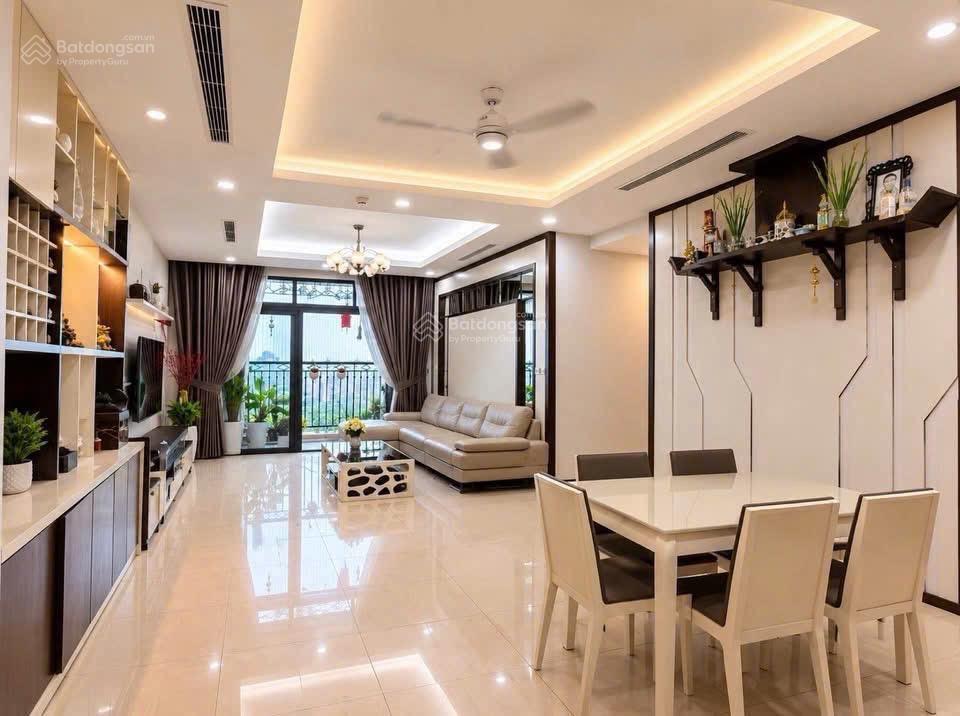 Bán căn 2 phòng ngủ r1 royal city. dt 110m2 giá 10,8 tỷ fun đồ bàn giao nhà ngay  0926 399 ***