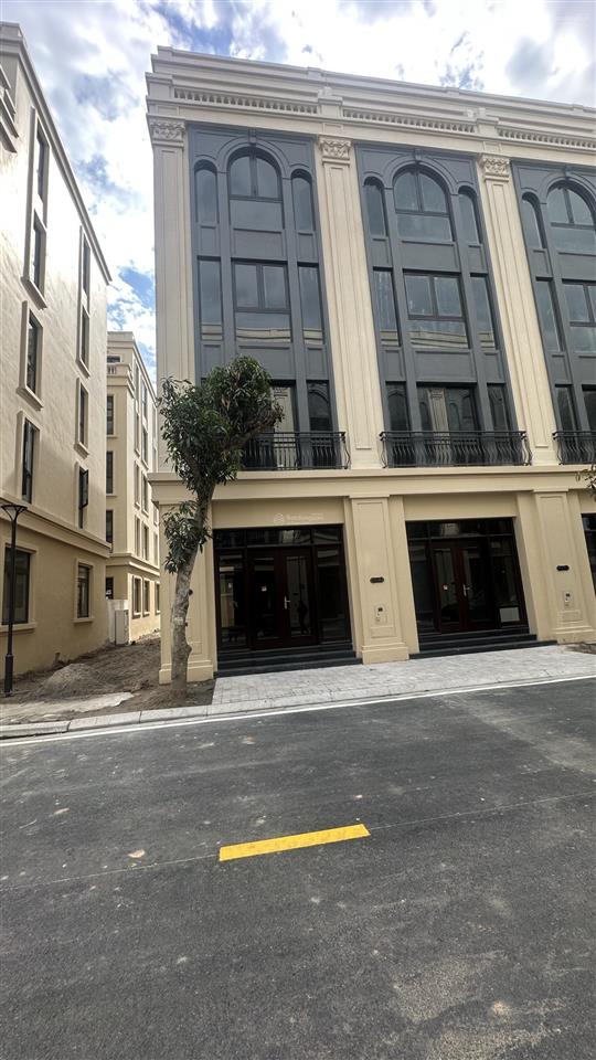Bán căn góc 2 mặt tiền khu ngôi sao diện tích 120m2 giá 51 tỷ  0926 399 ***