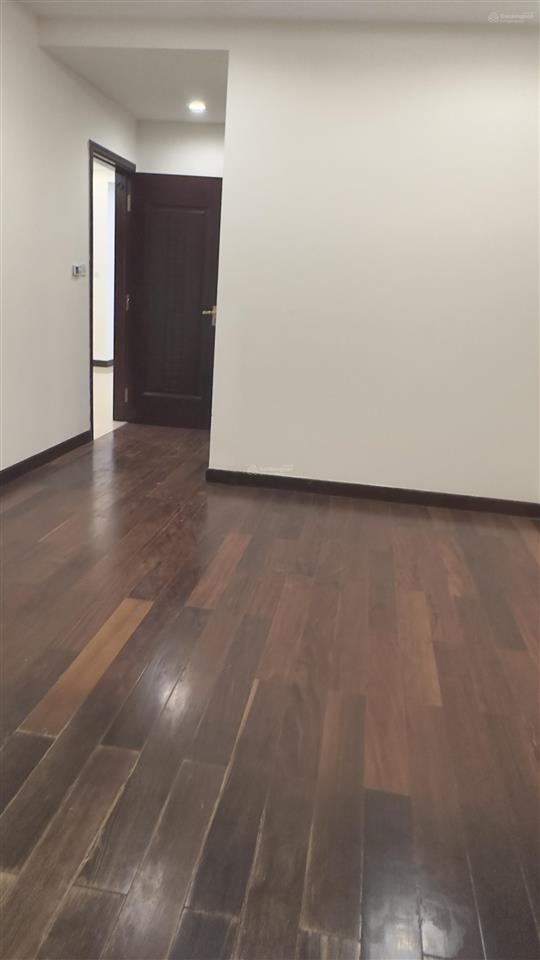 Bán căn 2 phòng ngủ r1 diện tích 109m2 giá 9.6 tỷ đồ cơ bản  0926 399 ***
