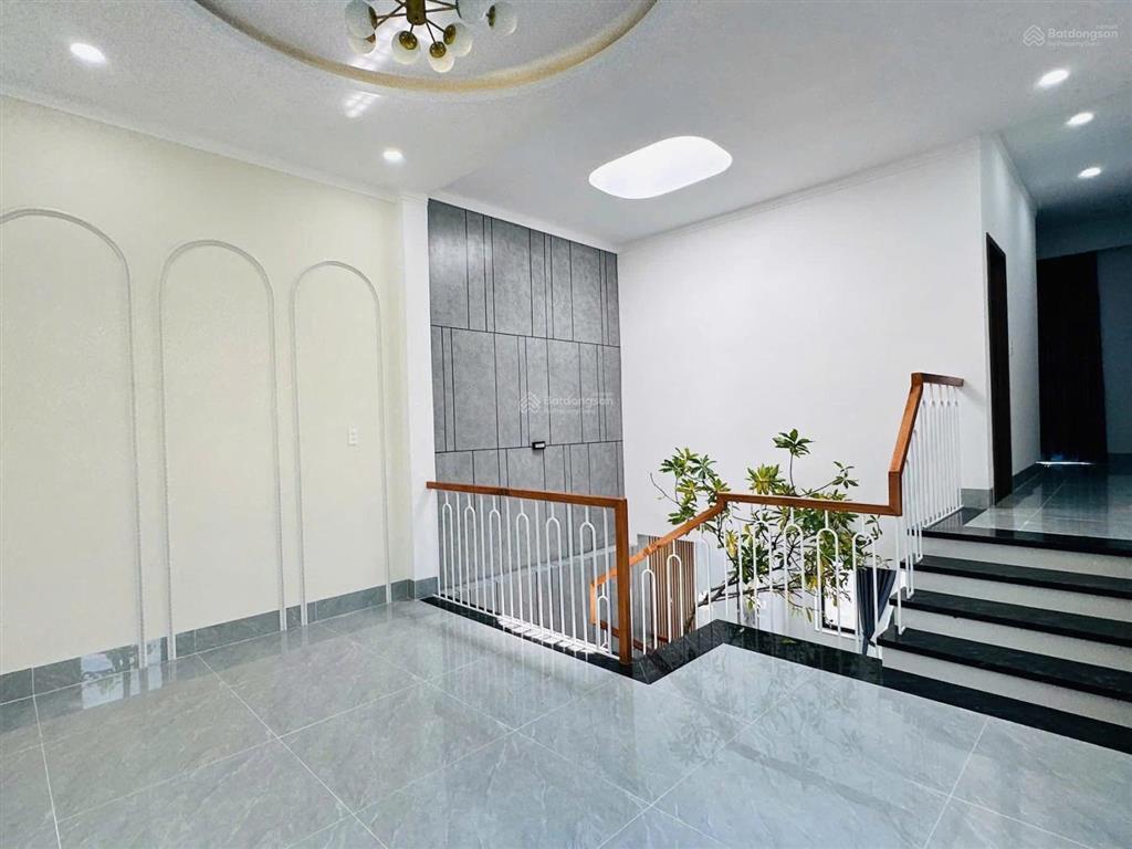 Bán nhà gần tp biên hòa, 100 m2 sổ riêng thổ cư đường 7m. ngay gần trường lái bửu long.