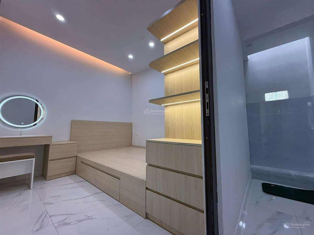 Nhà đẹp mới tân trang, hẻm xe hơi để trước nhà, diện tích 55m2, thông ra lê văn việt giá 5.150 tỷ