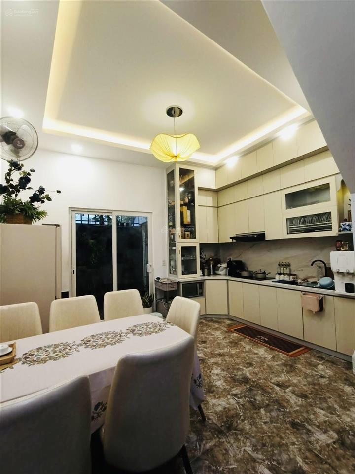 Siêu phẩm nhà đẹp sát lê văn việt, hẻm xe hơi nở hậu tài lộc, chủ cần bán gấp giá siêu hot 5.5 tỷ