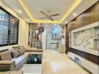 Siêu phẩm nhà đẹp, hẻm xe hơi, sát bên nhà sách fahasa quận 9, giá chỉ 5 tỷ (*)