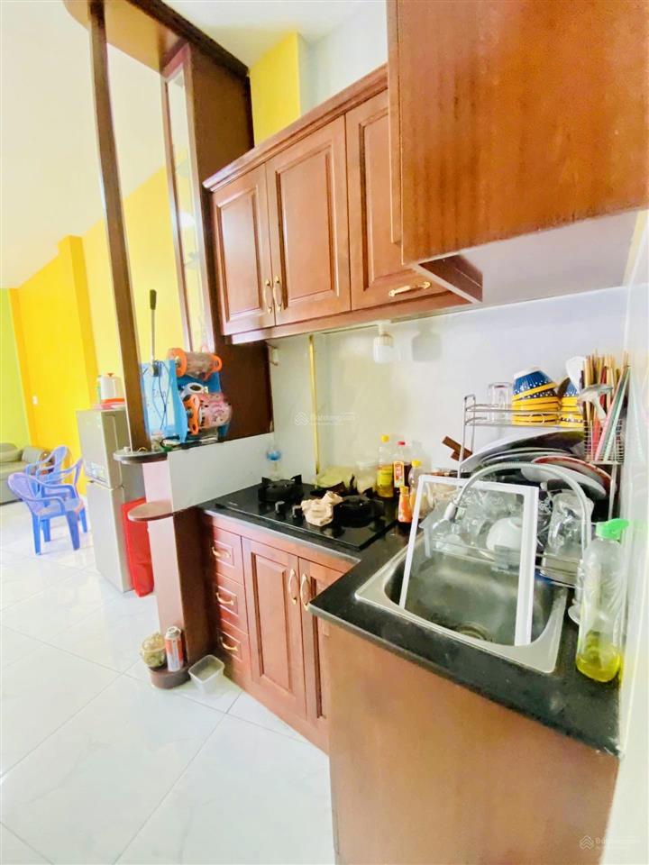 Mặt tiền kinh doanh, hẻm xe hơi trách ngay học viện chính trí khu vực ii, giá 2.15 tỷ