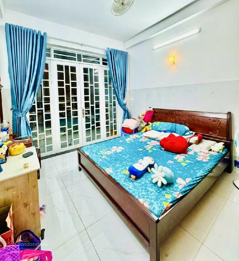 Nhà đẹp hiện đại, 4 tầng, hẻm xe hơi 7 chỗ gần mặt tiền lê văn việt giá 6.3 tỷ