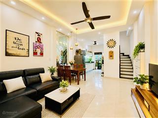 Bán nhà đẹp 3 tầng, 4pn, gần học viện chính trị khu vực ii giá 5.95 tỷ