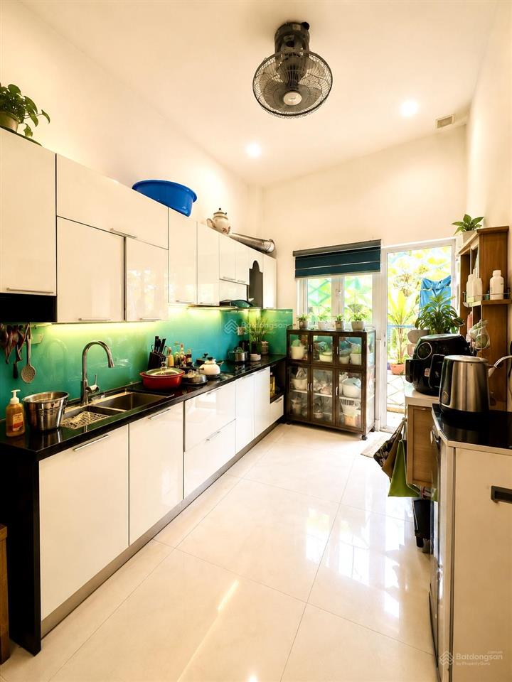 Bán nhà đẹp 3 tầng, 4pn, gần học viện chính trị khu vực ii giá 5.95 tỷ