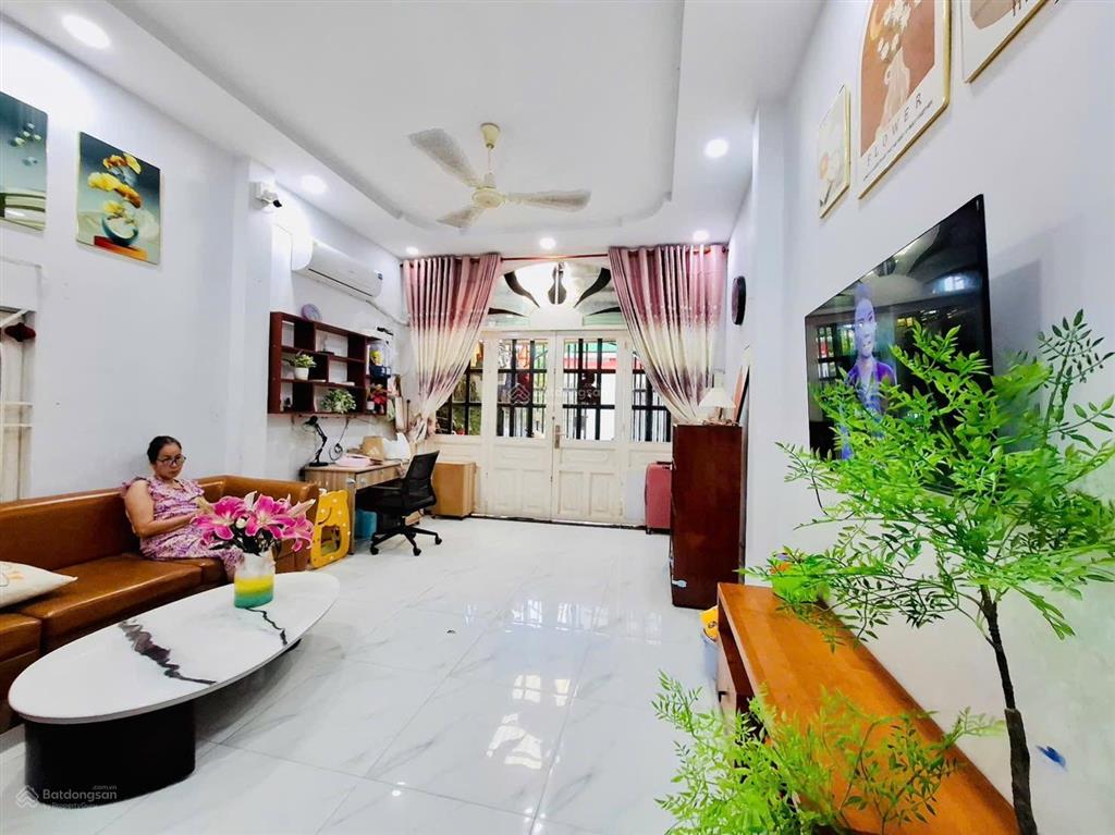 Gấp gấp!!! diện tích rộng 74m2, hẻm xẻ hơi trách nhau tăng nhơn phú còn giá 5.5 tỷ