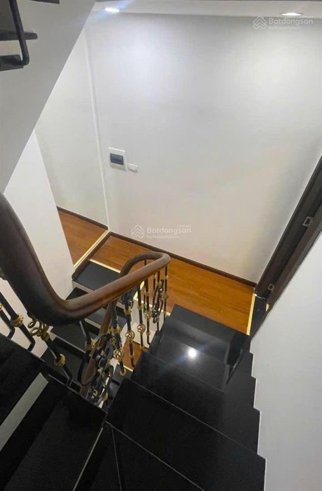 Siêu phẩm  kinh doanh ô tô phùng khoang trung văn dt 48m² + 7 phòng cho thuê dòng tiền tốt