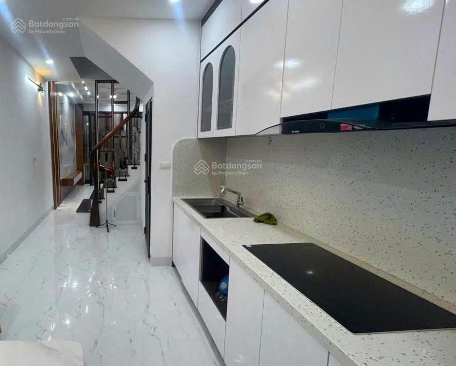 Siêu phẩm  kinh doanh ô tô phùng khoang trung văn dt 48m² + 7 phòng cho thuê dòng tiền tốt