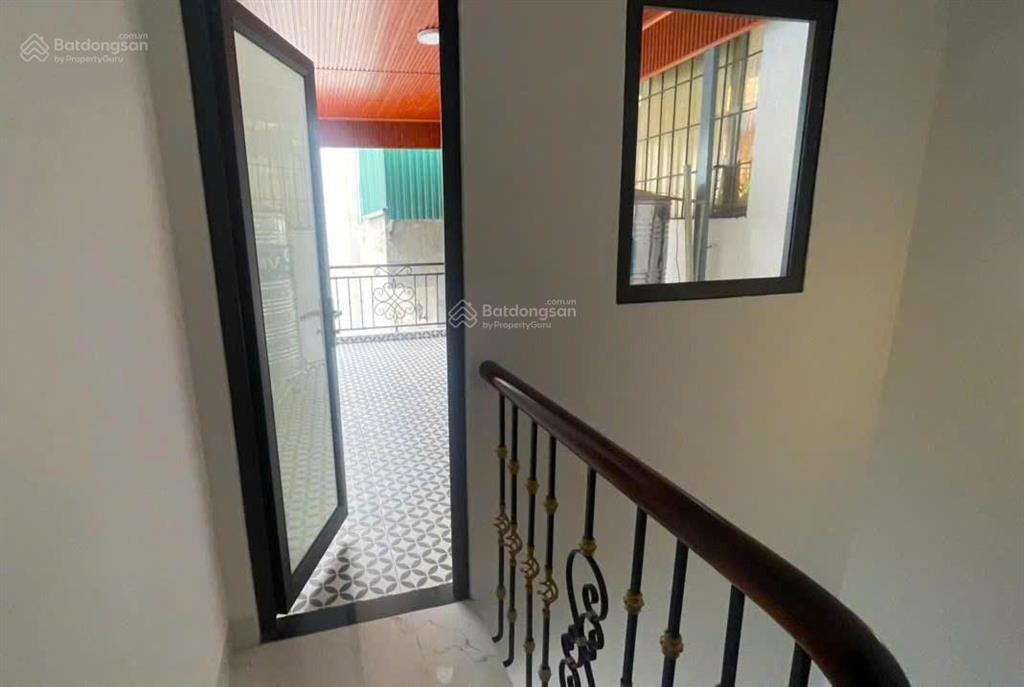 Siêu phẩm  kinh doanh ô tô phùng khoang trung văn dt 48m² + 7 phòng cho thuê dòng tiền tốt