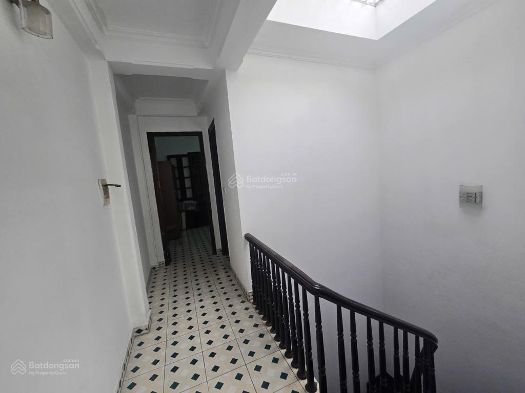 Cho thuê nhà phùng khoang trung văn nam từ liêm  4 ngủ gần ô tô gần trường các cấp nhà mới ở ngay