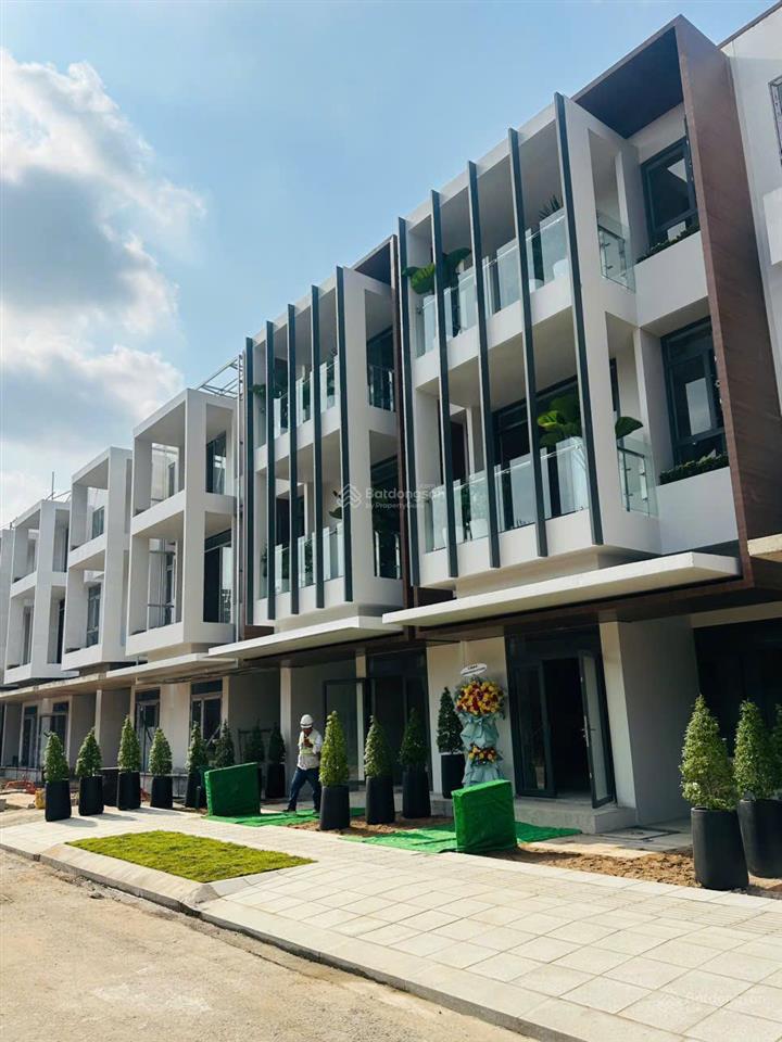 Giá tốt nhất nhà phố 5x15m giá 20,3 tỷ dự án senturia an phú, hỗ trợ vay ngân hàng 70%