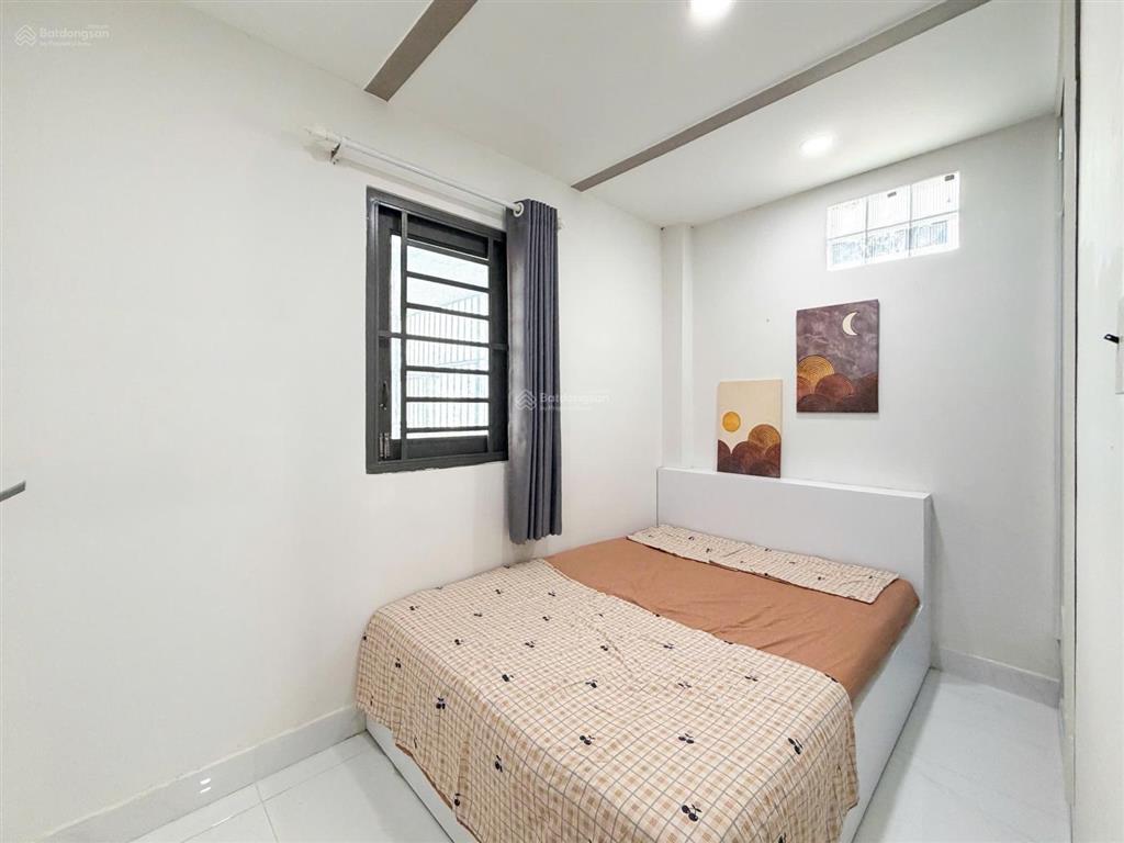 Cho thuê căn hộ 2 phòng ngủ  thang máy  full nội thất  trung tâm phú nhuận