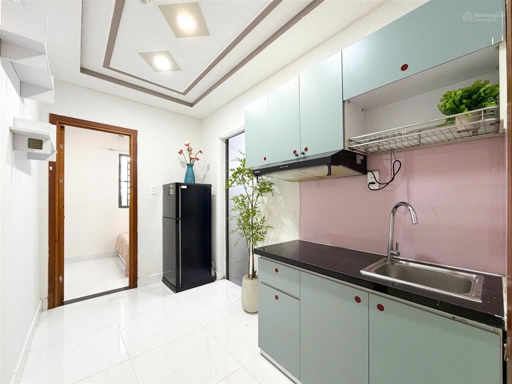 Cho thuê căn hộ 2 phòng ngủ  thang máy  full nội thất  trung tâm phú nhuận
