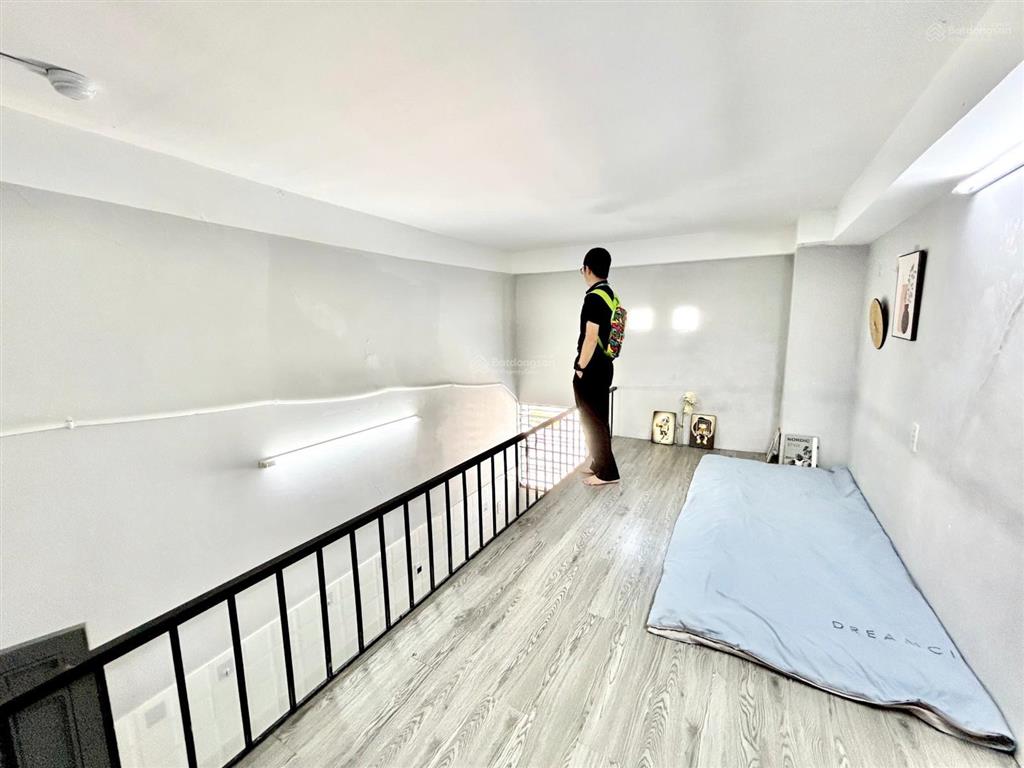Cho thuê phòng gác cao cấp  cc mini  thang máy  lê văn sỹ  trung tâm tân bình phú nhuận