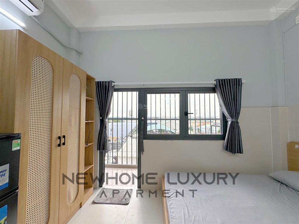 Cho thuê căn hộ studio ban công tách bếp  full nội thất  gần công viên gia định  khu sân bay