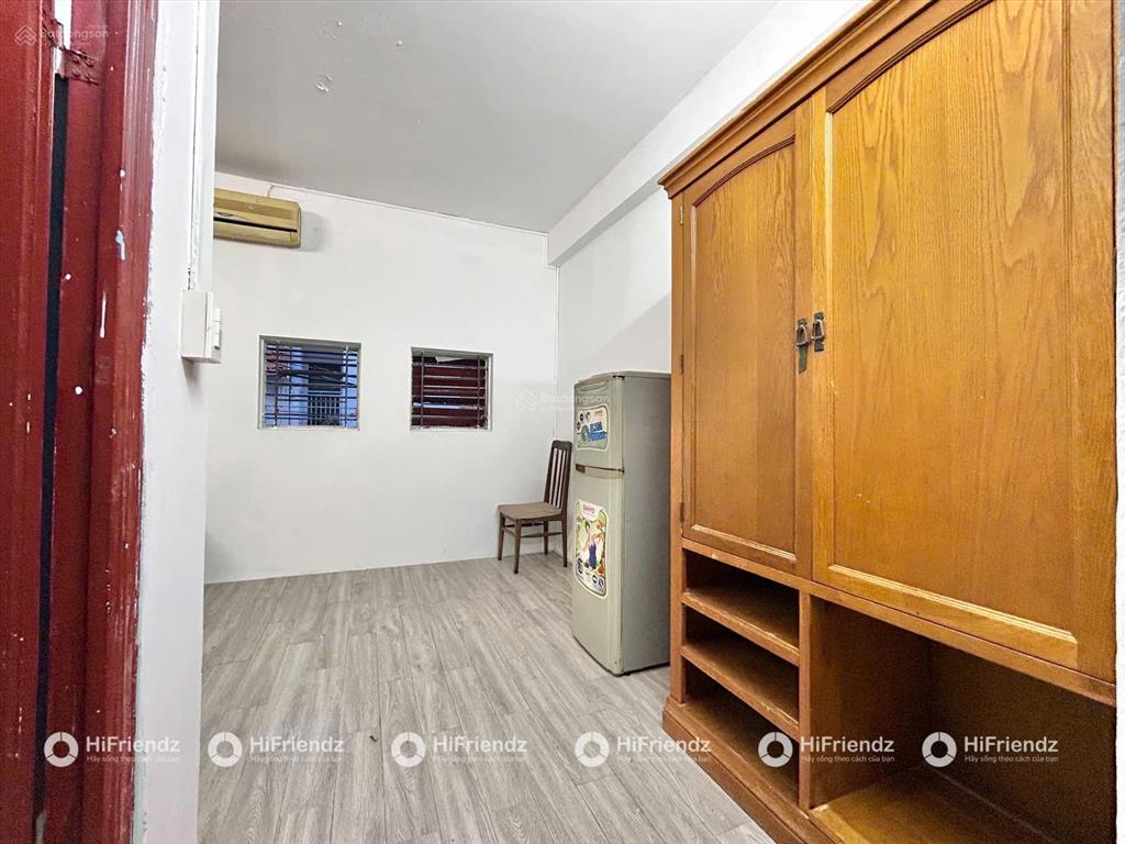 Cho thuê phòng cửa sổ thoáng rộng  full nội thất  ngay khu sân bay  gần công viên gia định