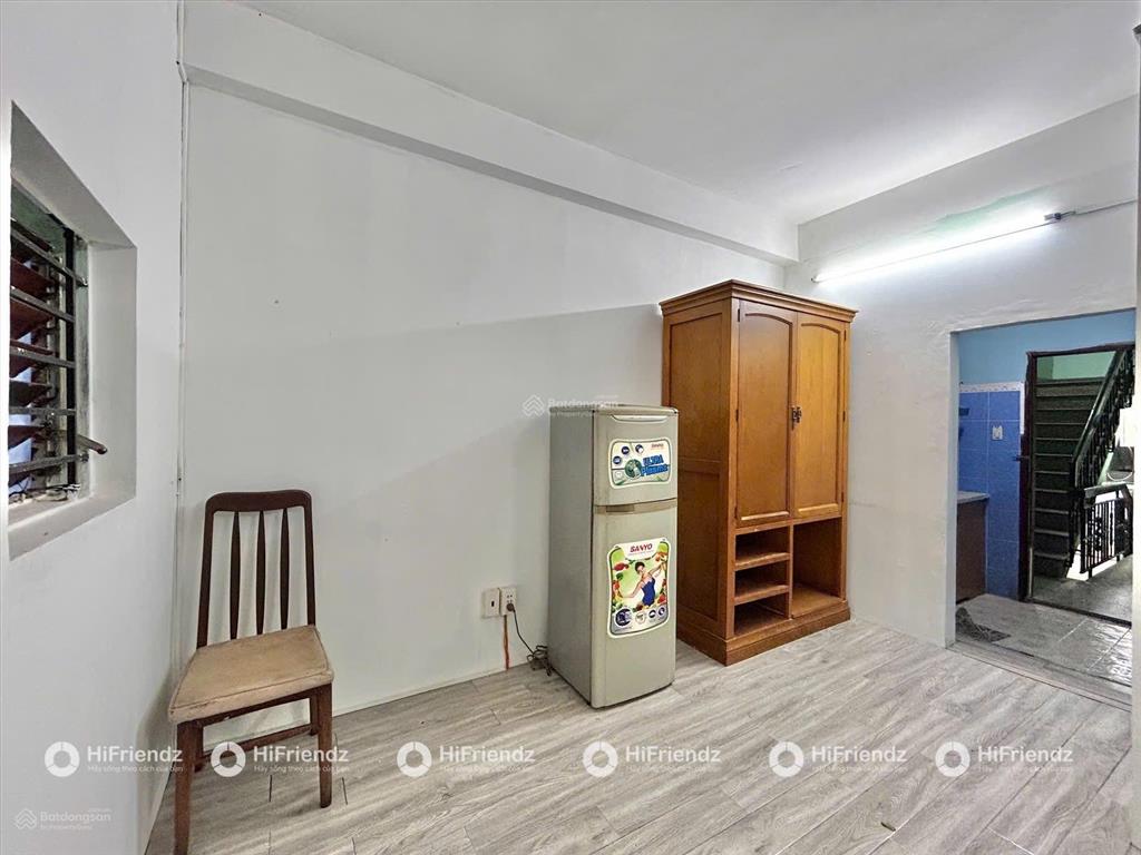 Cho thuê phòng cửa sổ thoáng rộng  full nội thất  ngay khu sân bay  gần công viên gia định