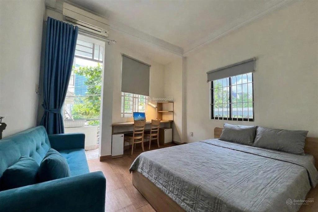 Cho thuê căn 1 phòng ngủ ban công tách bếp  full nội thất  gần sân bay  công viên hoàng văn thụ